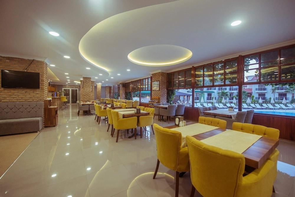 אולודניץ Han Deluxe Hotel מראה חיצוני תמונה