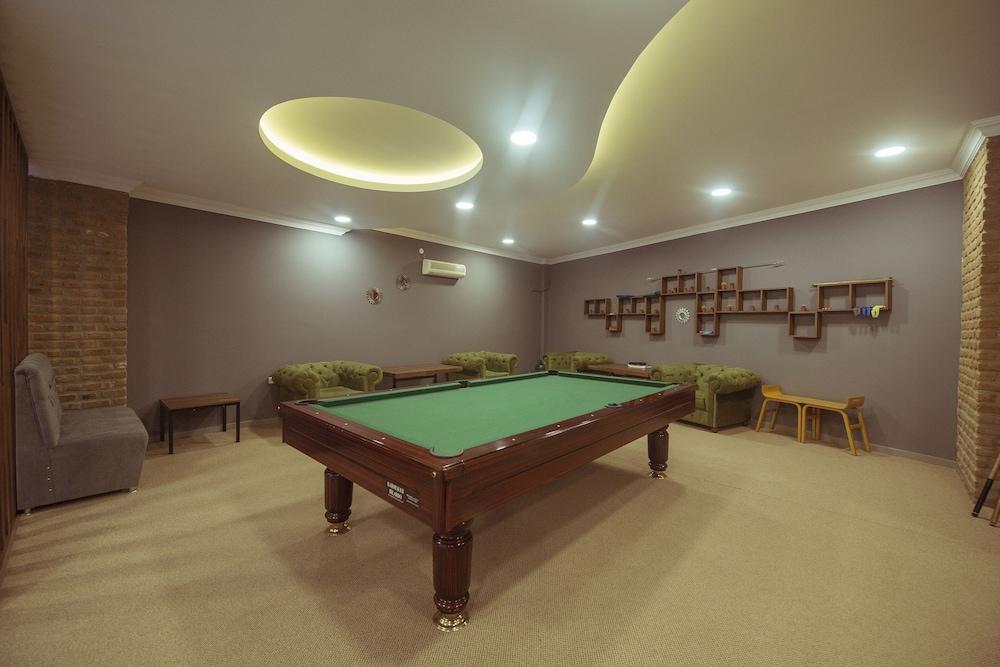 אולודניץ Han Deluxe Hotel מראה חיצוני תמונה