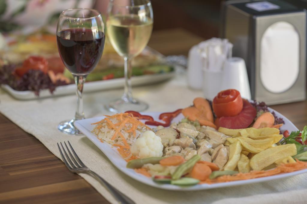 אולודניץ Han Deluxe Hotel מראה חיצוני תמונה