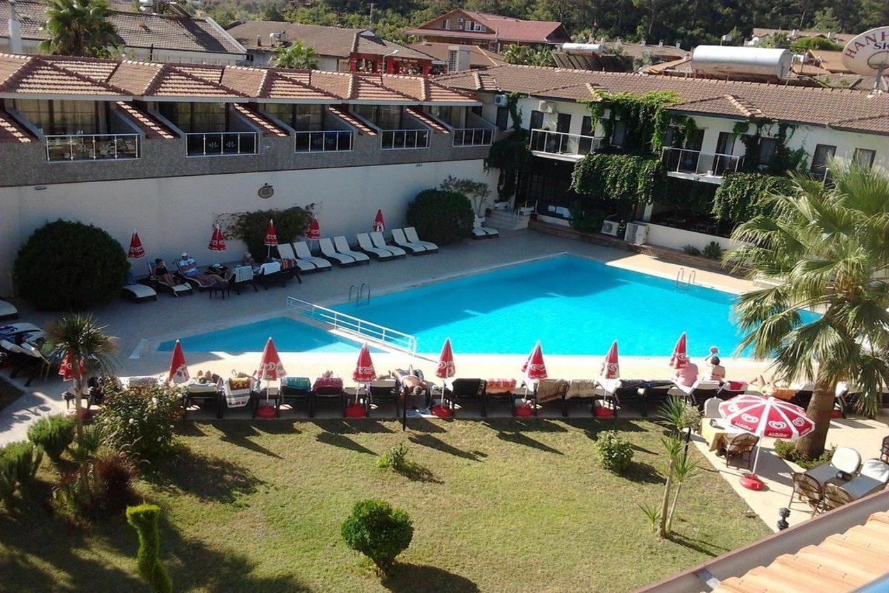 אולודניץ Han Deluxe Hotel מראה חיצוני תמונה